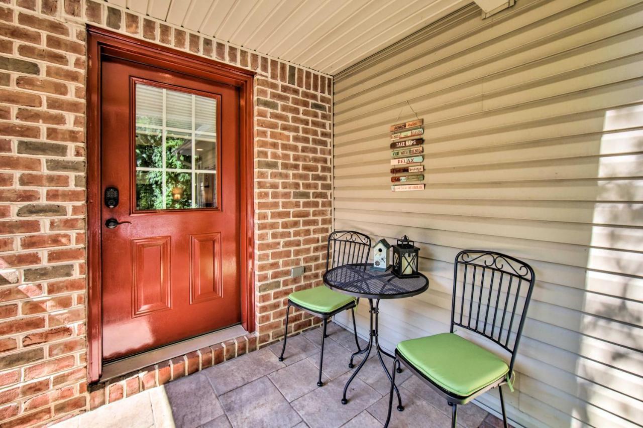 Cozy Garden Room In Welsh Mountain Suites! New Holland Eksteriør billede